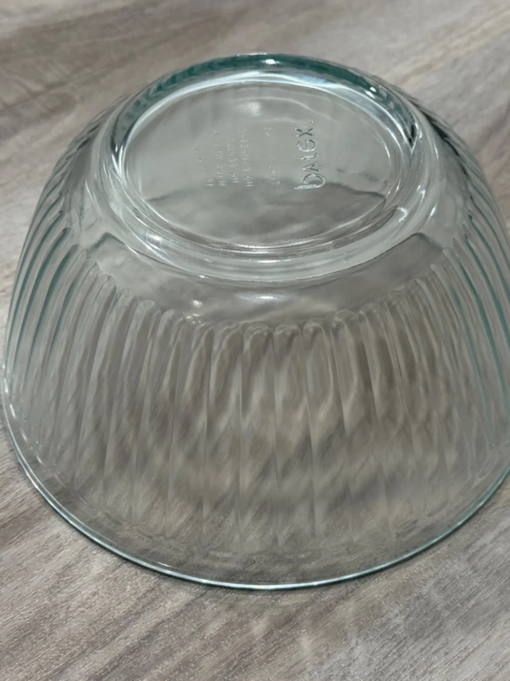 Pyrex 7402-S Vintage Clear Glass 6 Cup Sculpted Mixing Bowl